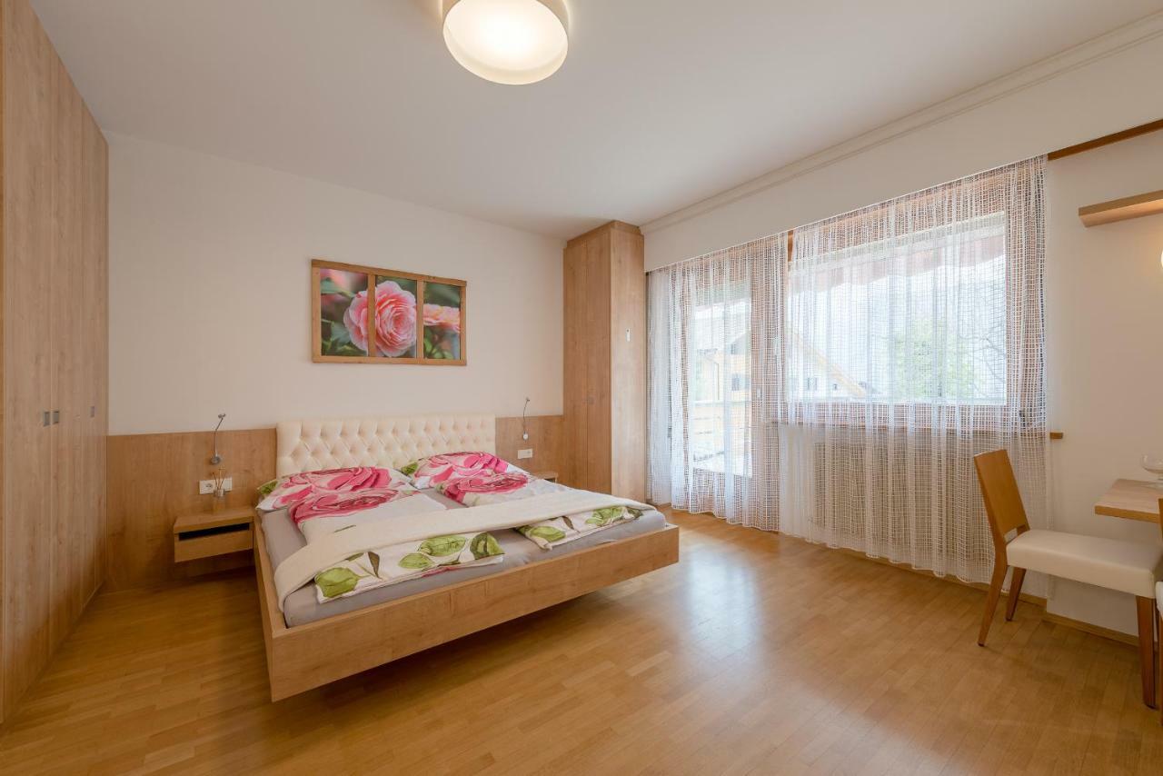 Apartamento Haus Piger Termeno Exterior foto